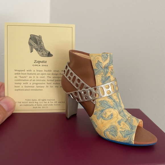 Just the Right Shoe Collection by Raine - Picture 11 of 11